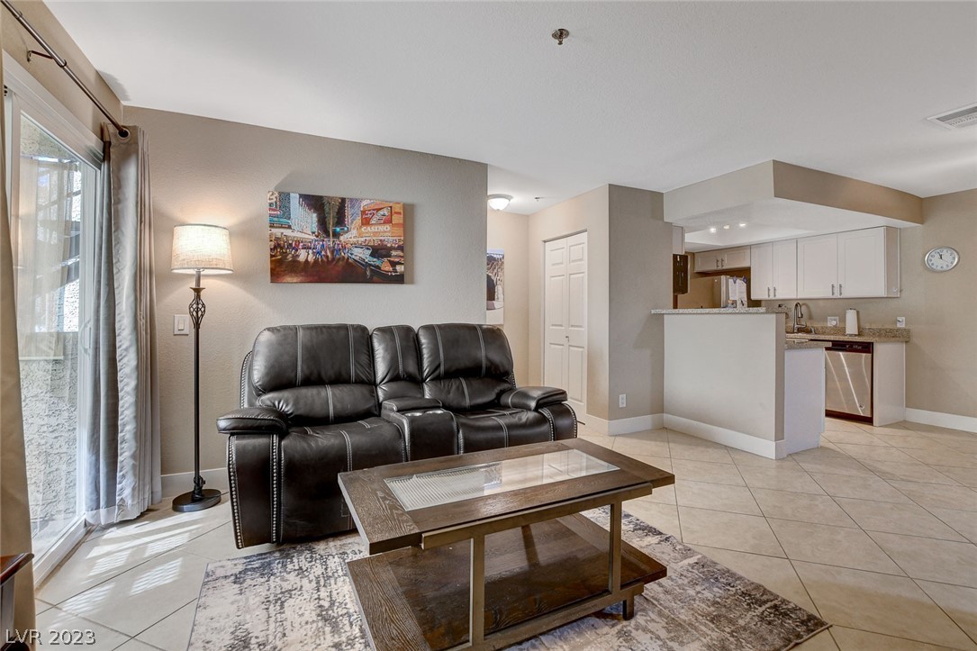 4200 South Valley View Boulevard 1068