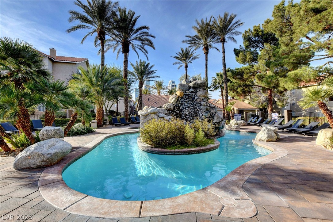 4200 South Valley View Boulevard 1068
