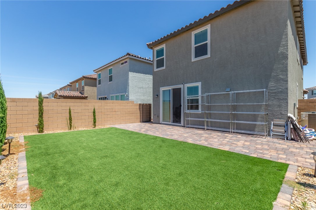 10389 Arroyo Willow Street