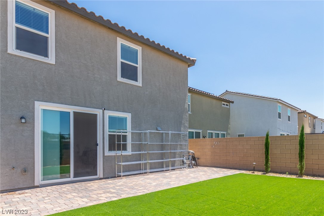 10389 Arroyo Willow Street