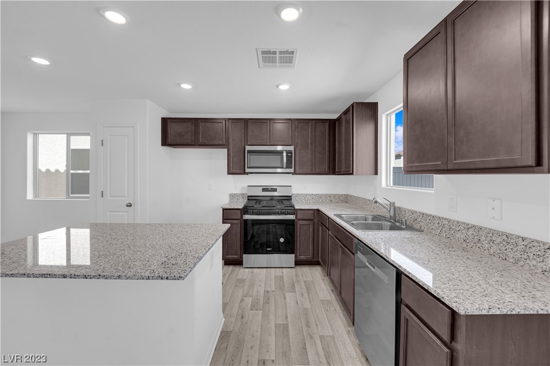 7002 Noche Calida Street