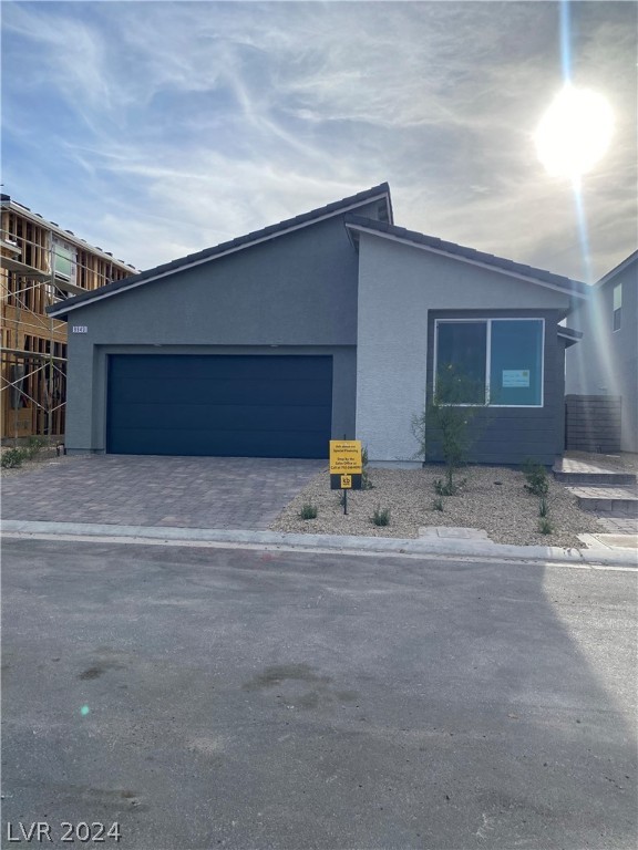 9943 Locking Biner Avenue