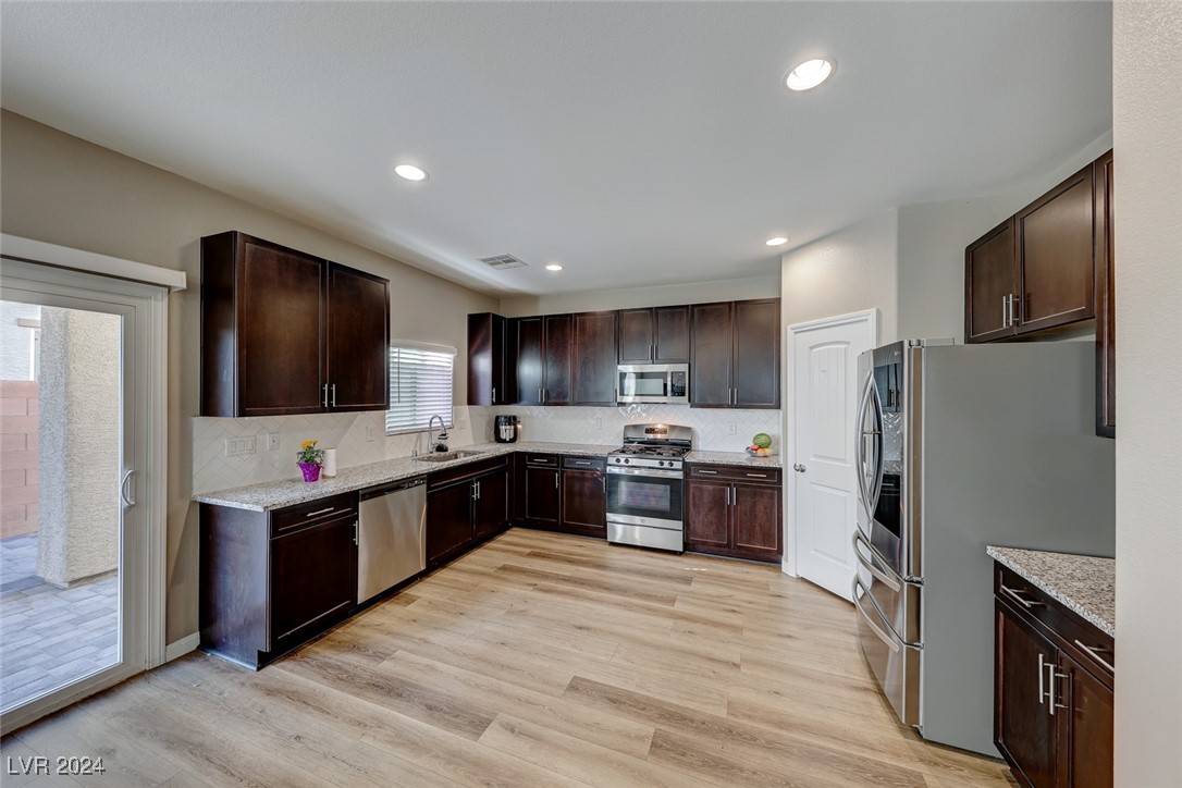 6131 Forest Archer Place