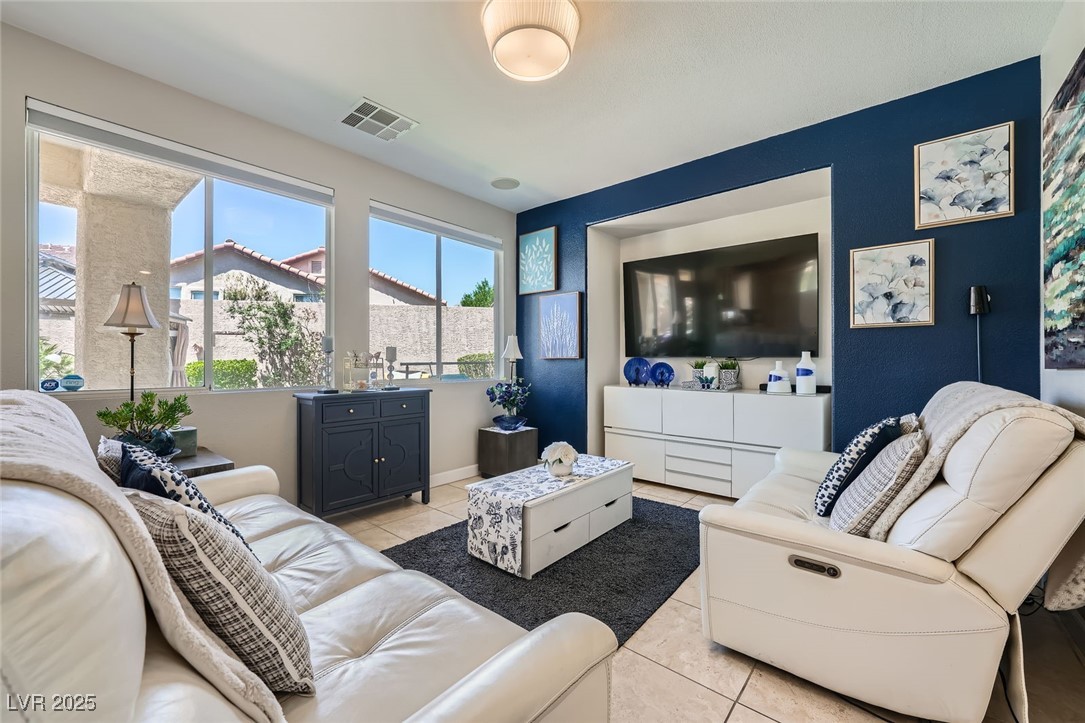 1701 Drifters Peak Street