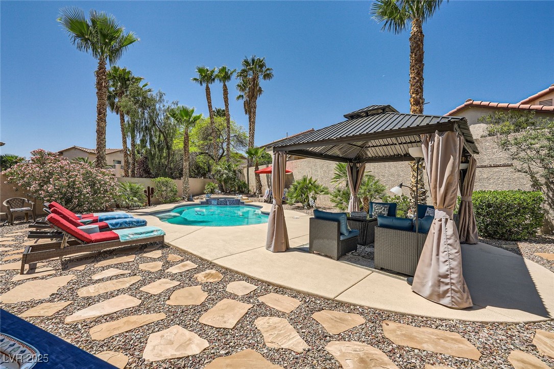 1701 Drifters Peak Street
