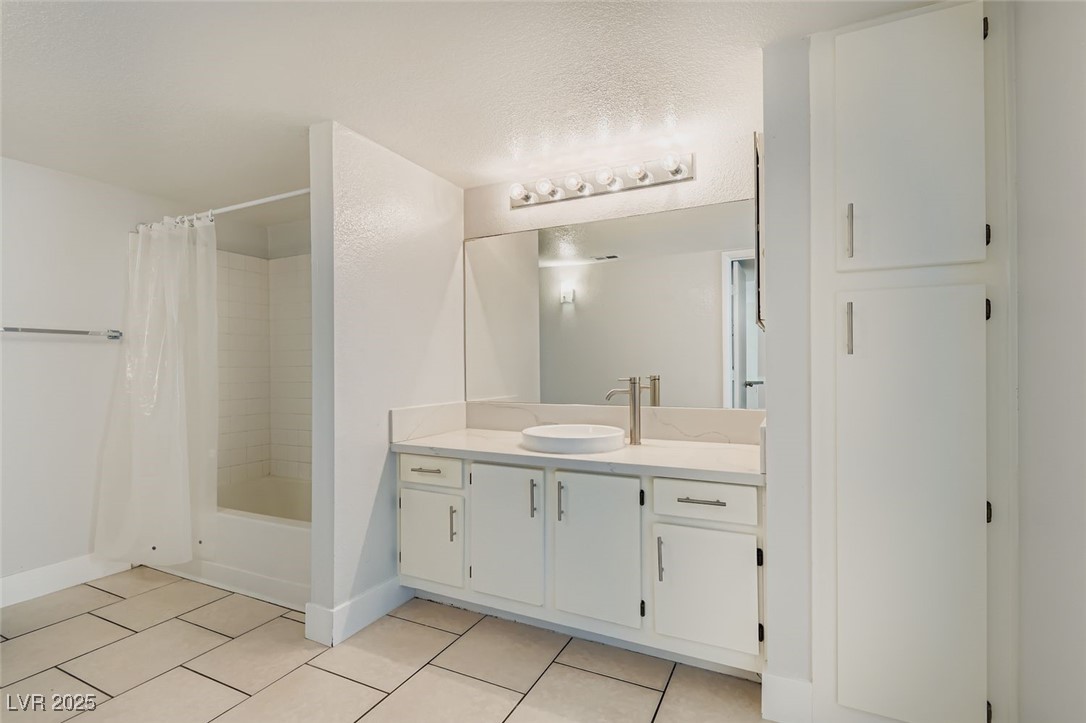 8101 West Flamingo Road 1150