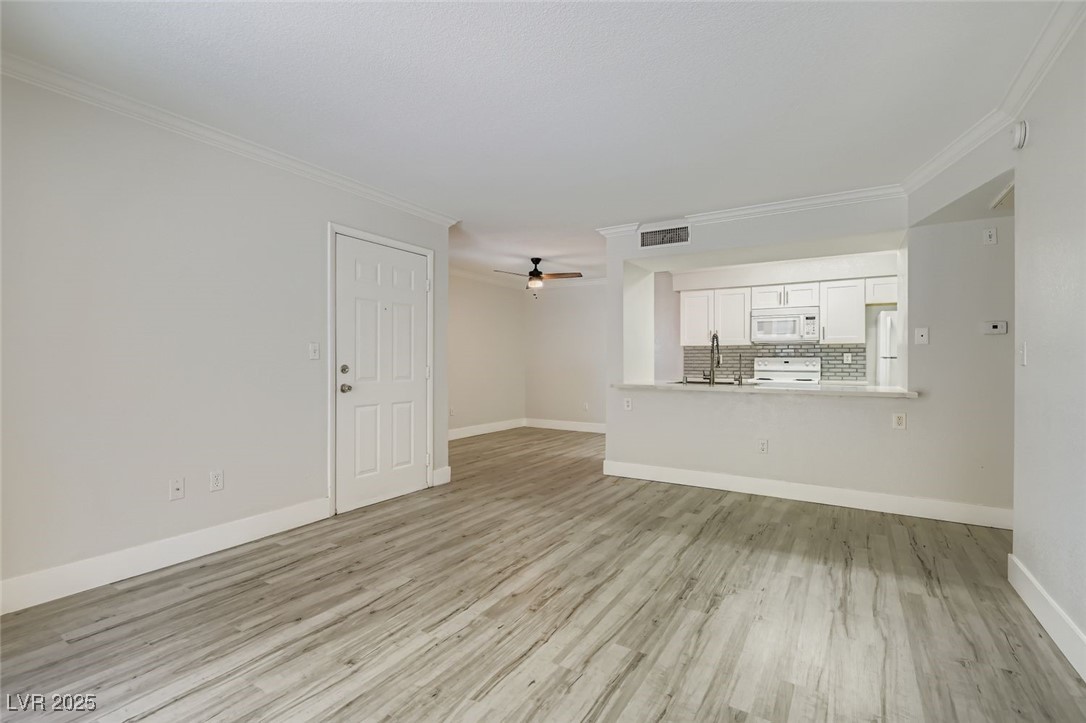 8101 West Flamingo Road 1150