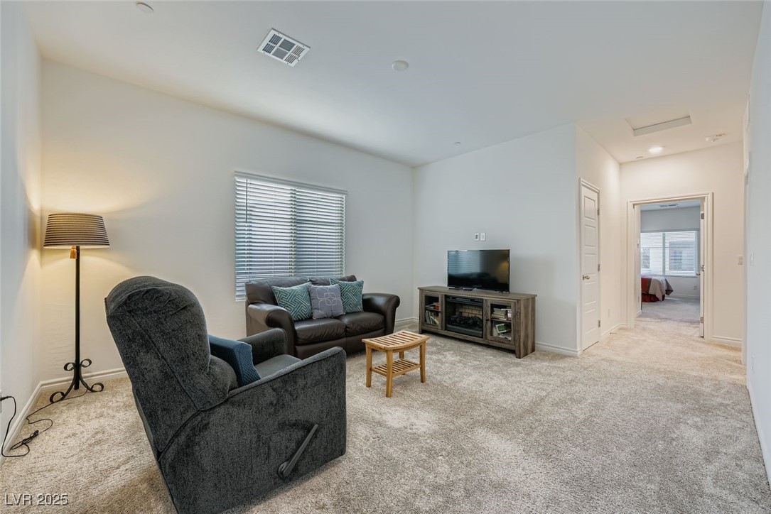 600 North Carriage Hill Drive 1184