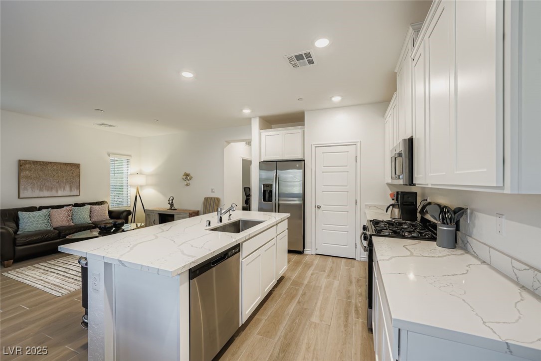 600 North Carriage Hill Drive 1184