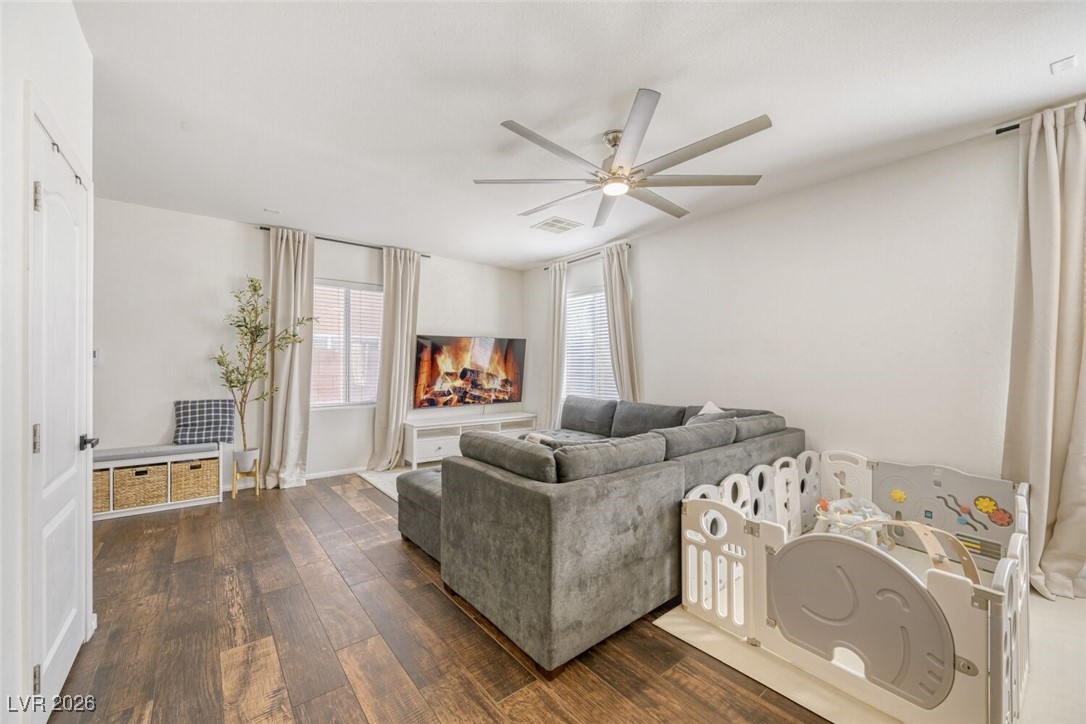 9305 Euphoria Rose Avenue