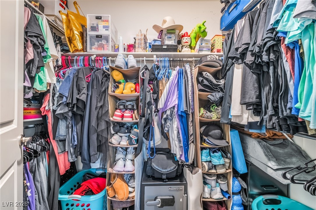 6415 Broadcloth Court