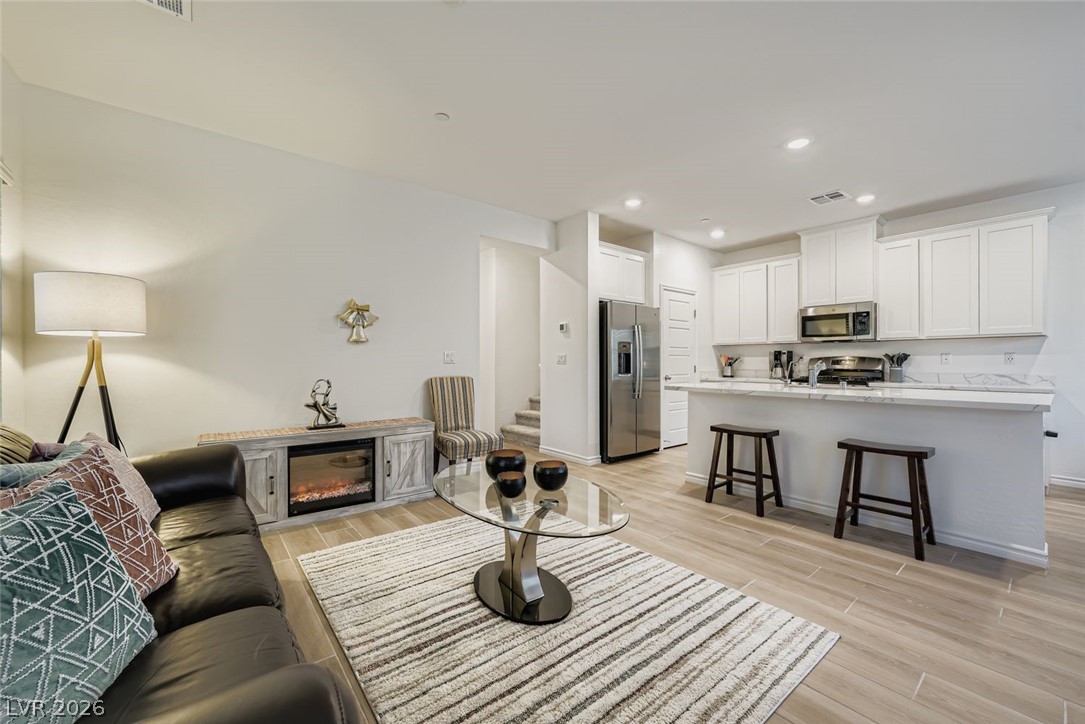 600 North Carriage Hill Drive 1184