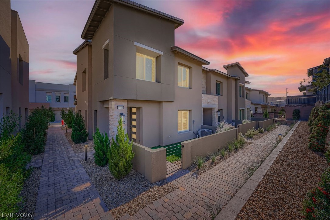 600 North Carriage Hill Drive 1184