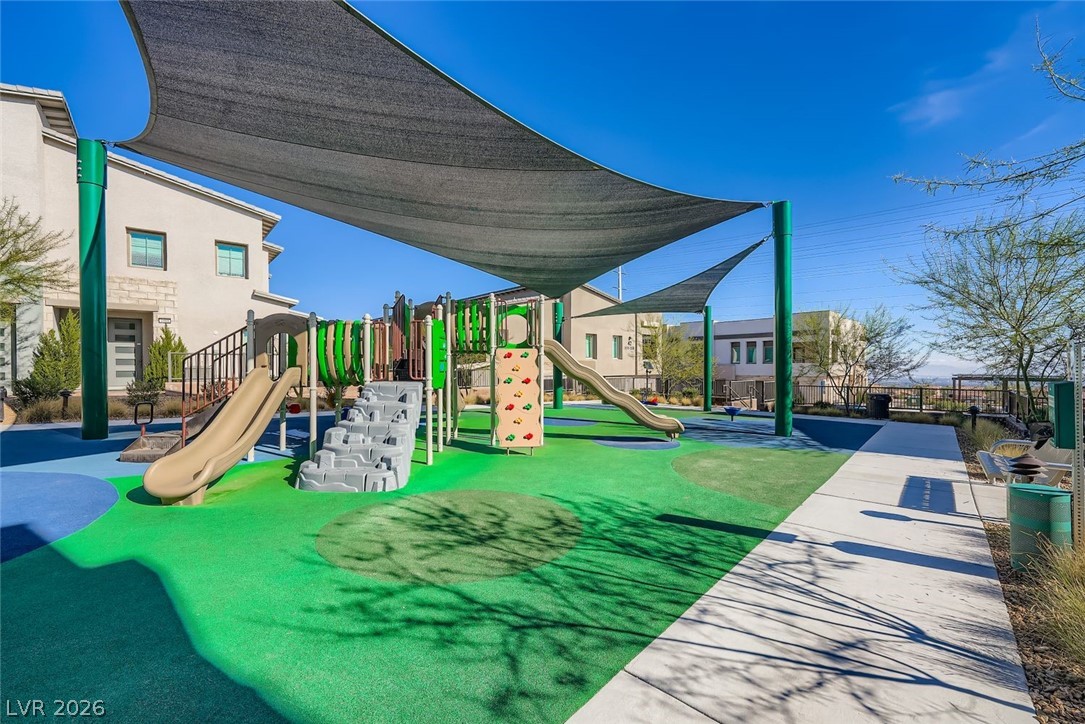 600 North Carriage Hill Drive 1184