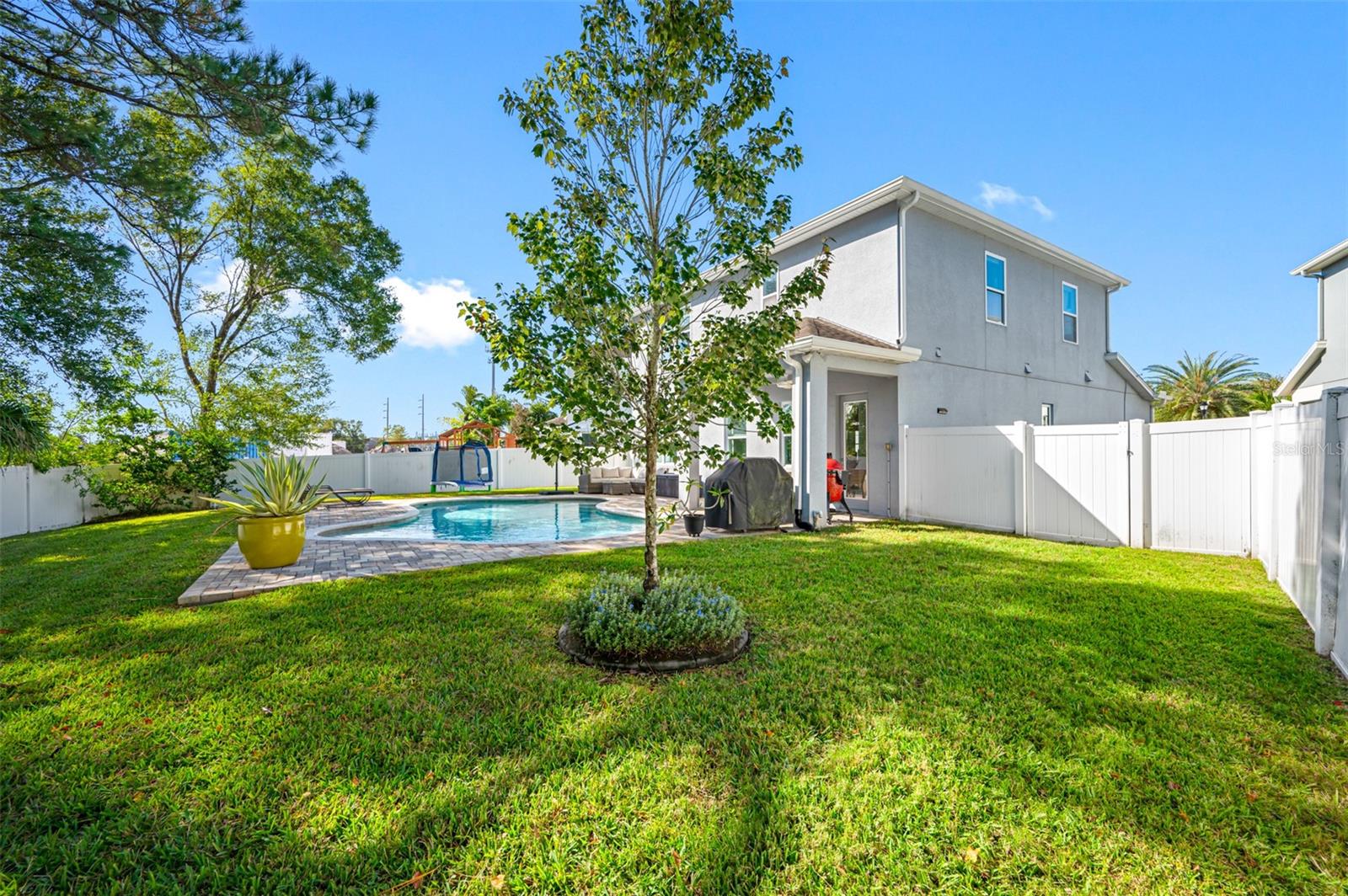 8119 CHAMPIONS FOREST WAY