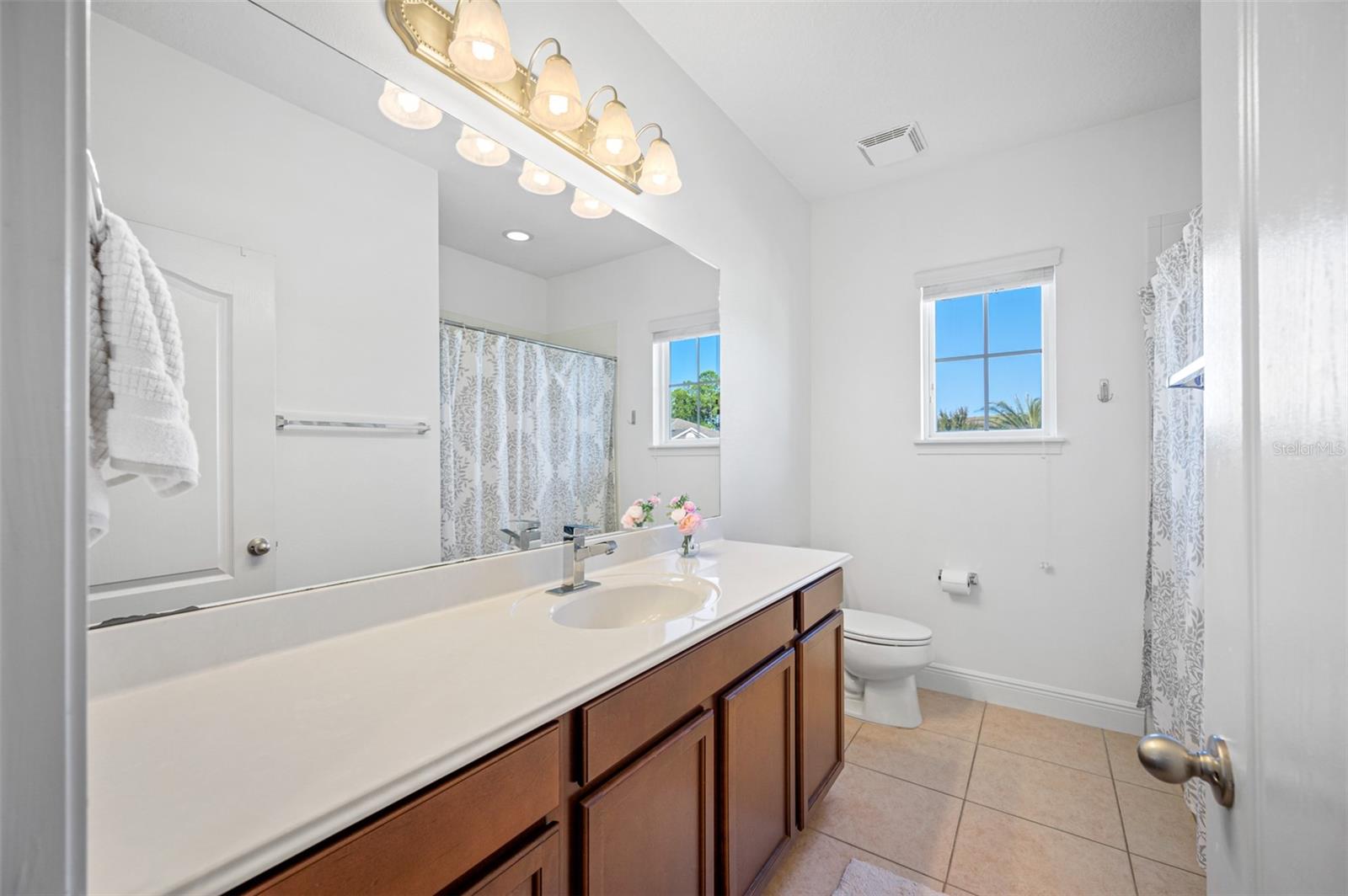 8119 CHAMPIONS FOREST WAY