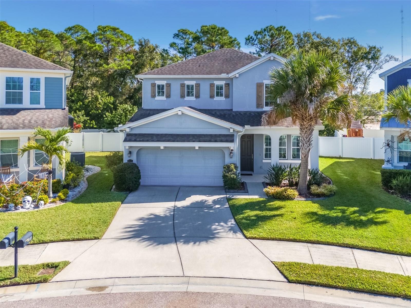 8119 CHAMPIONS FOREST WAY