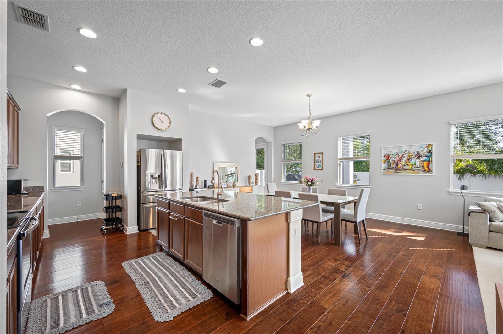 8119 CHAMPIONS FOREST WAY