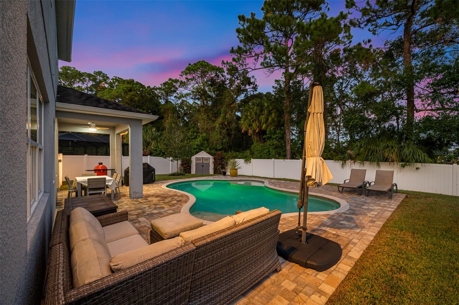 8119 CHAMPIONS FOREST WAY