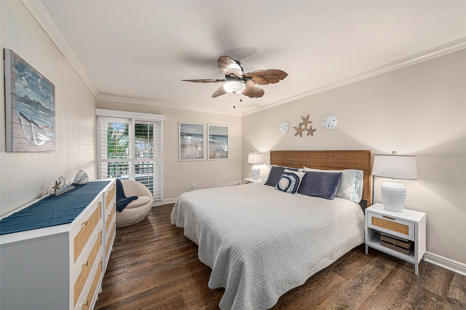 855 BAYWAY BLVD #104