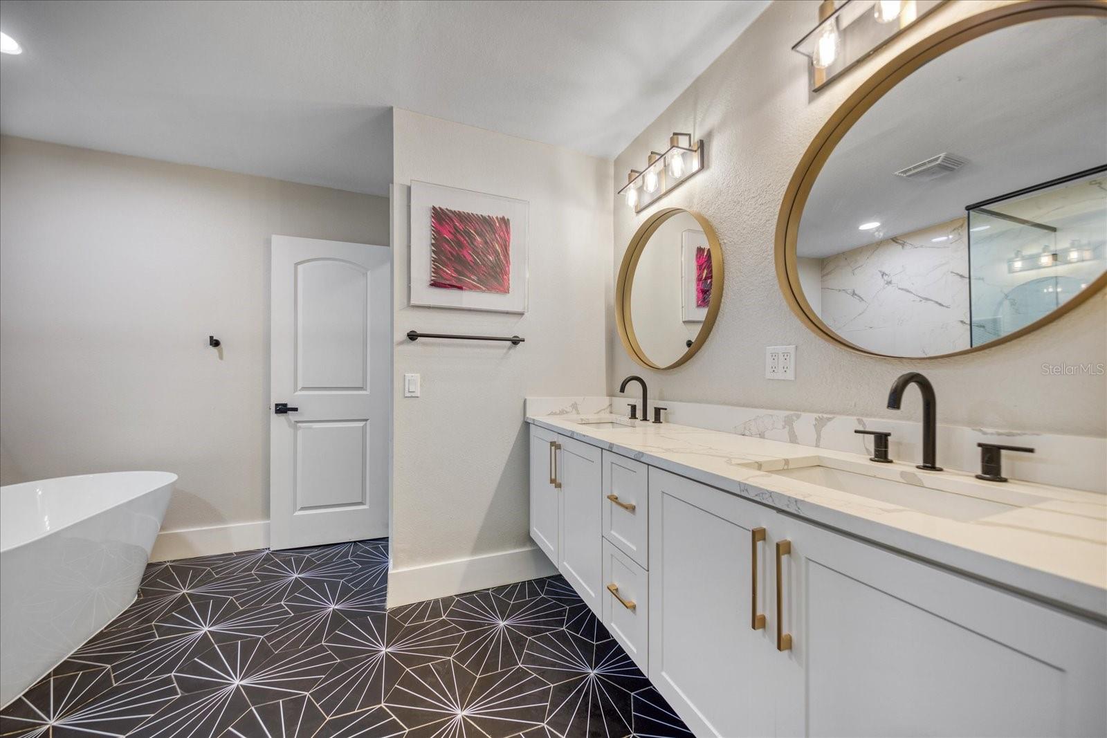 804 S WEST SHORE BLVD