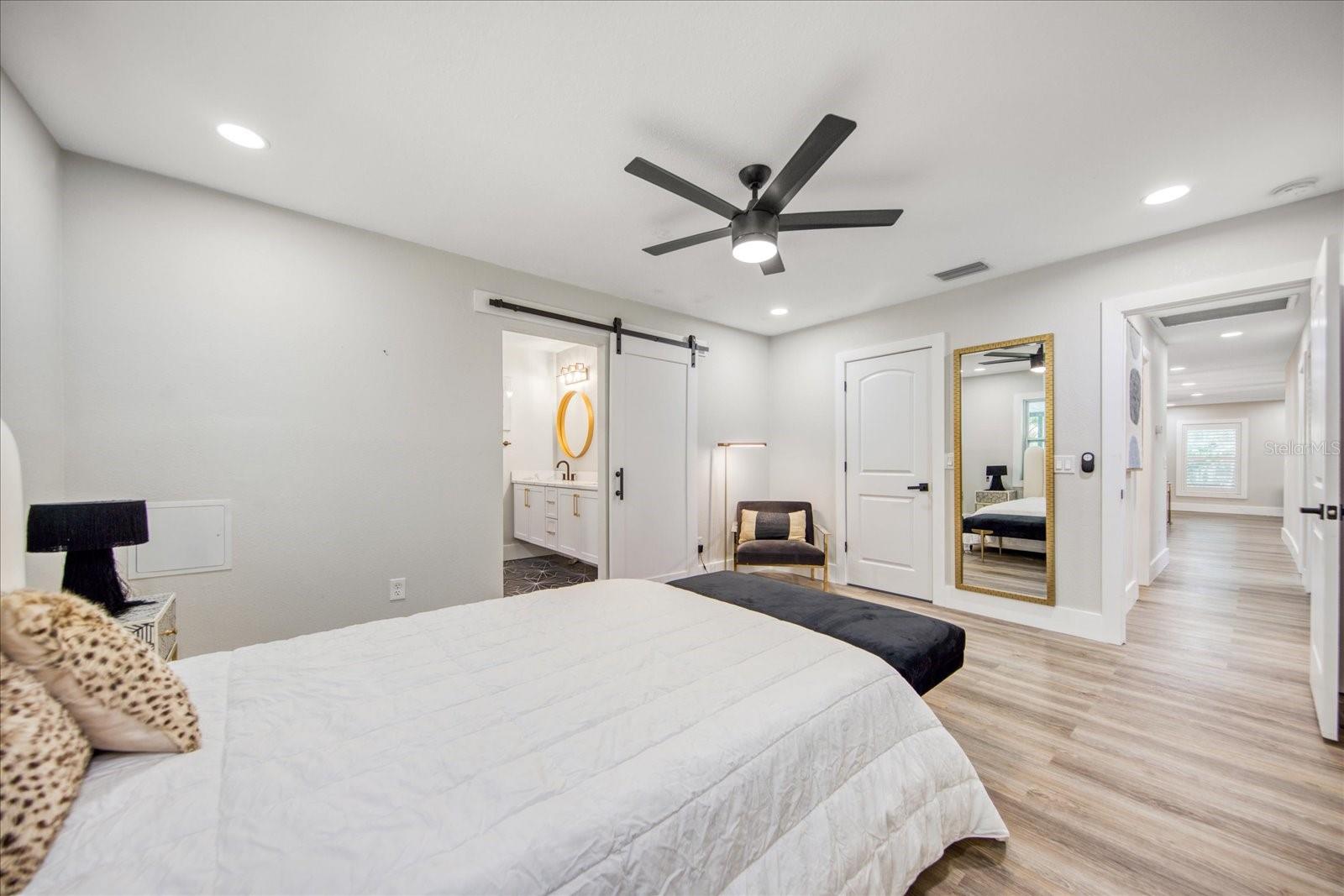 804 S WEST SHORE BLVD