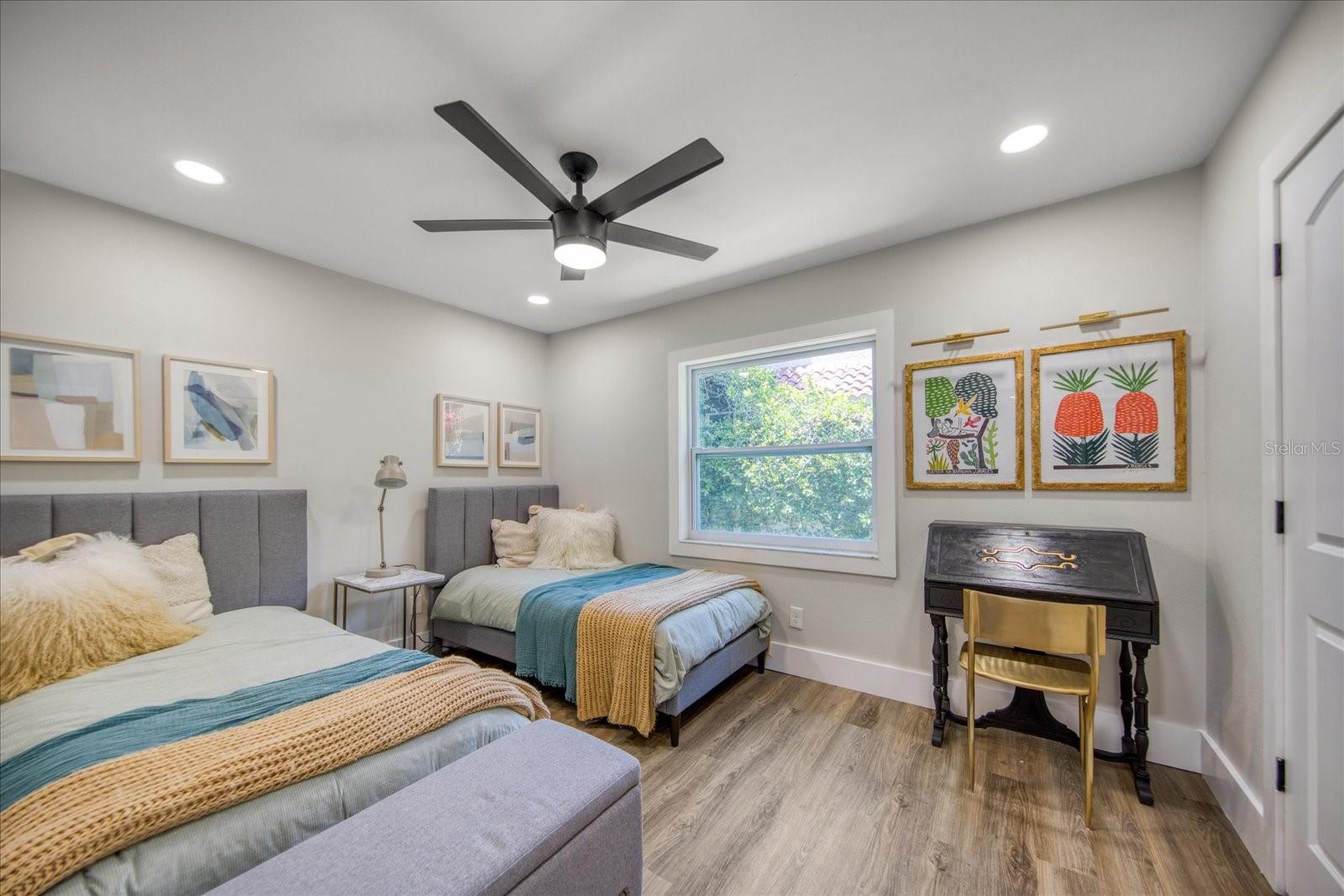 804 S WEST SHORE BLVD