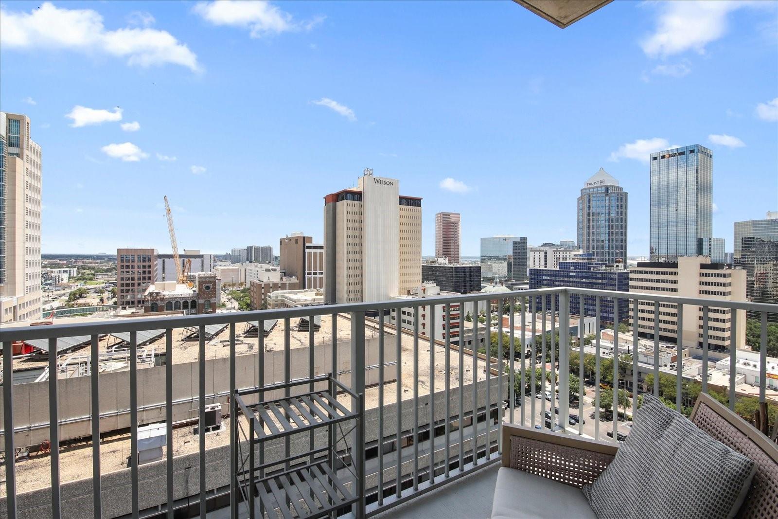 777 N ASHLEY DR #1516