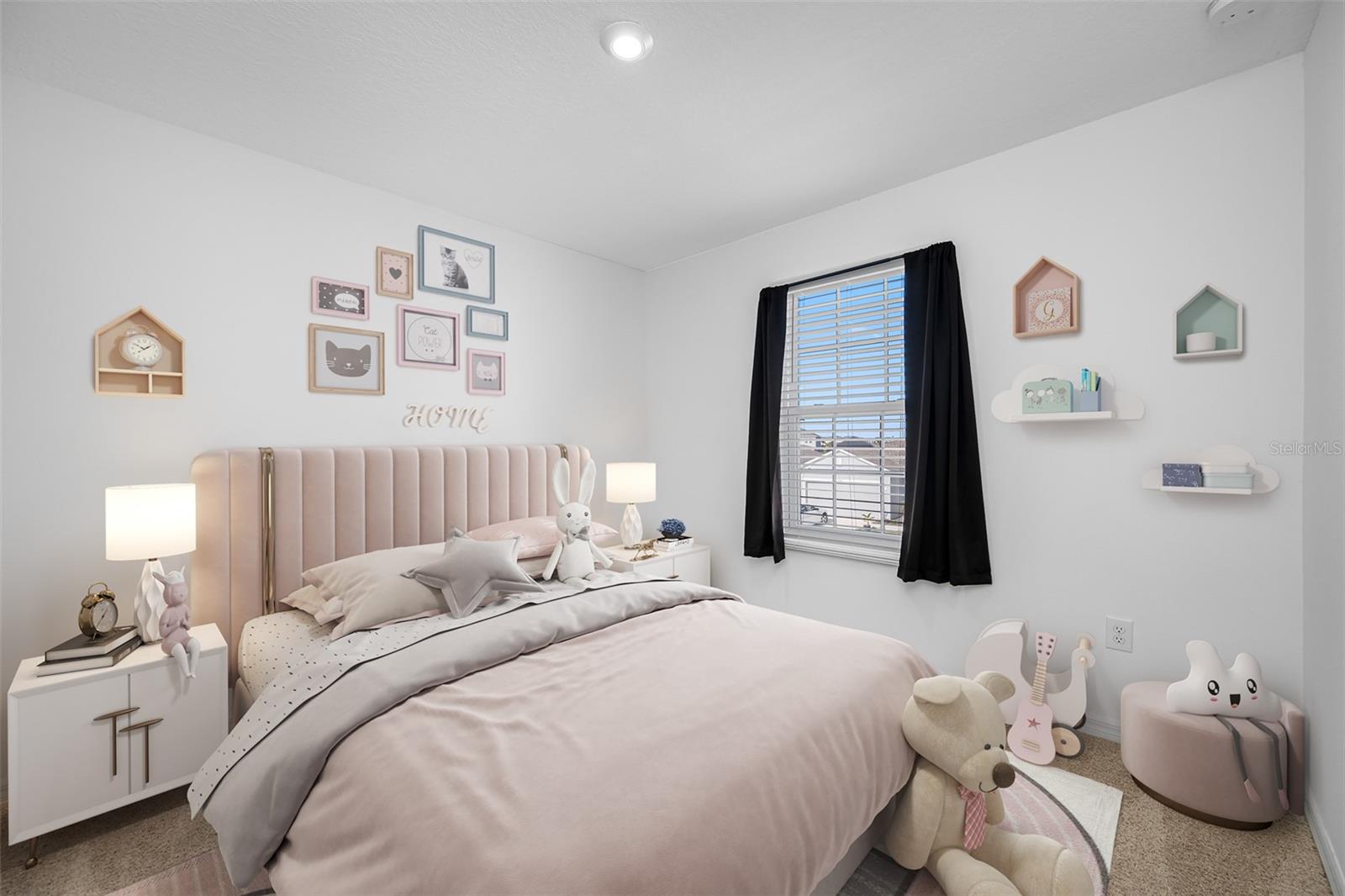 5913 LAURELCREST GLN