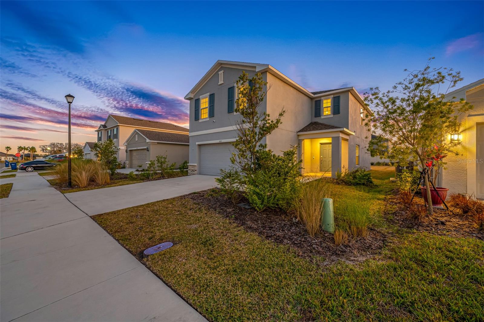 5913 LAURELCREST GLN