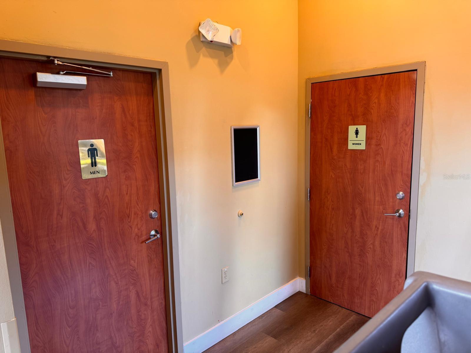 9664 W LINEBAUGH AVE