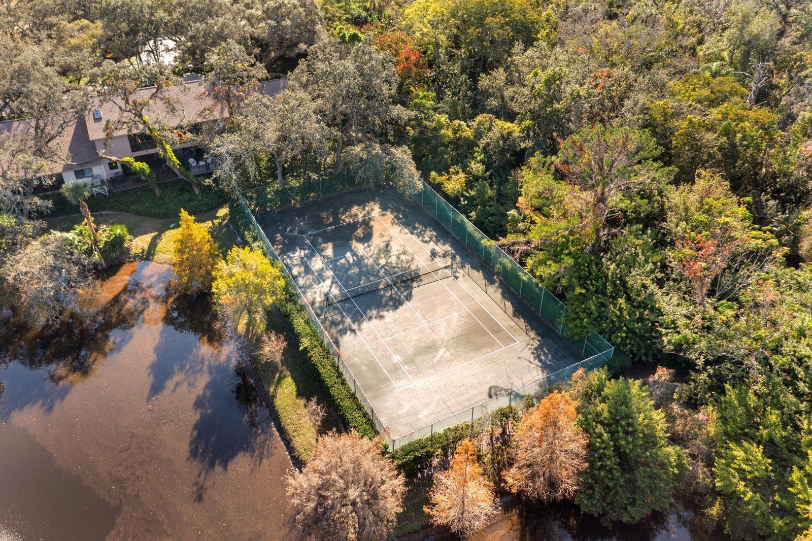 1919 WHISPERING WAY