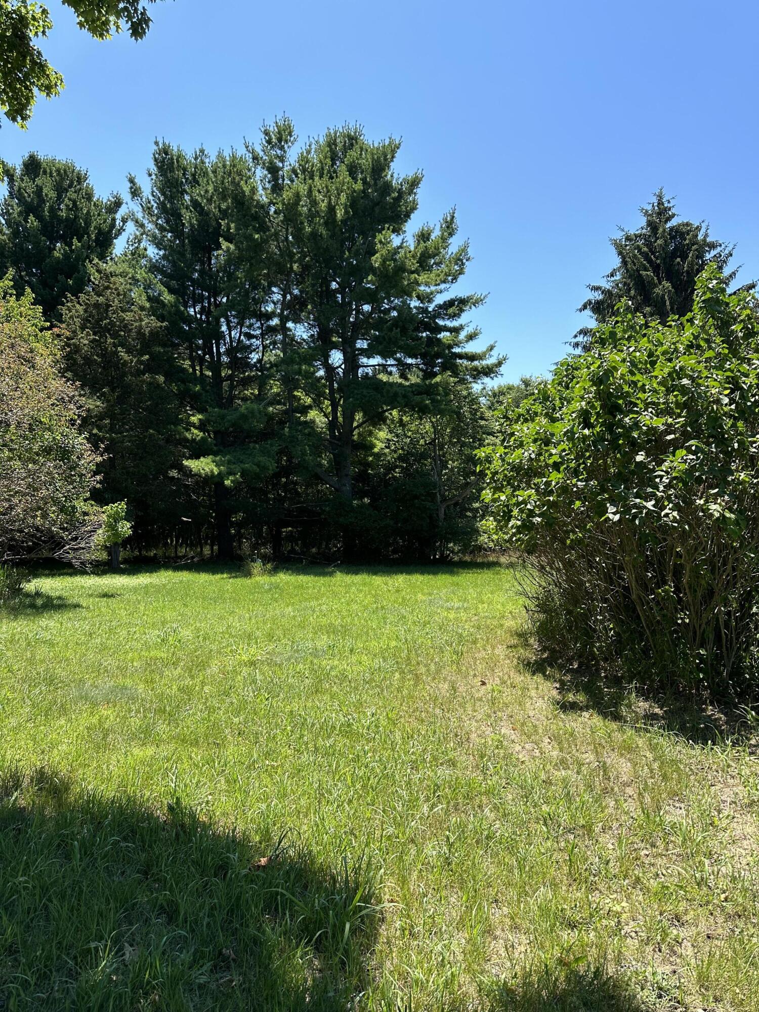 Lot 1 Christopher Lane