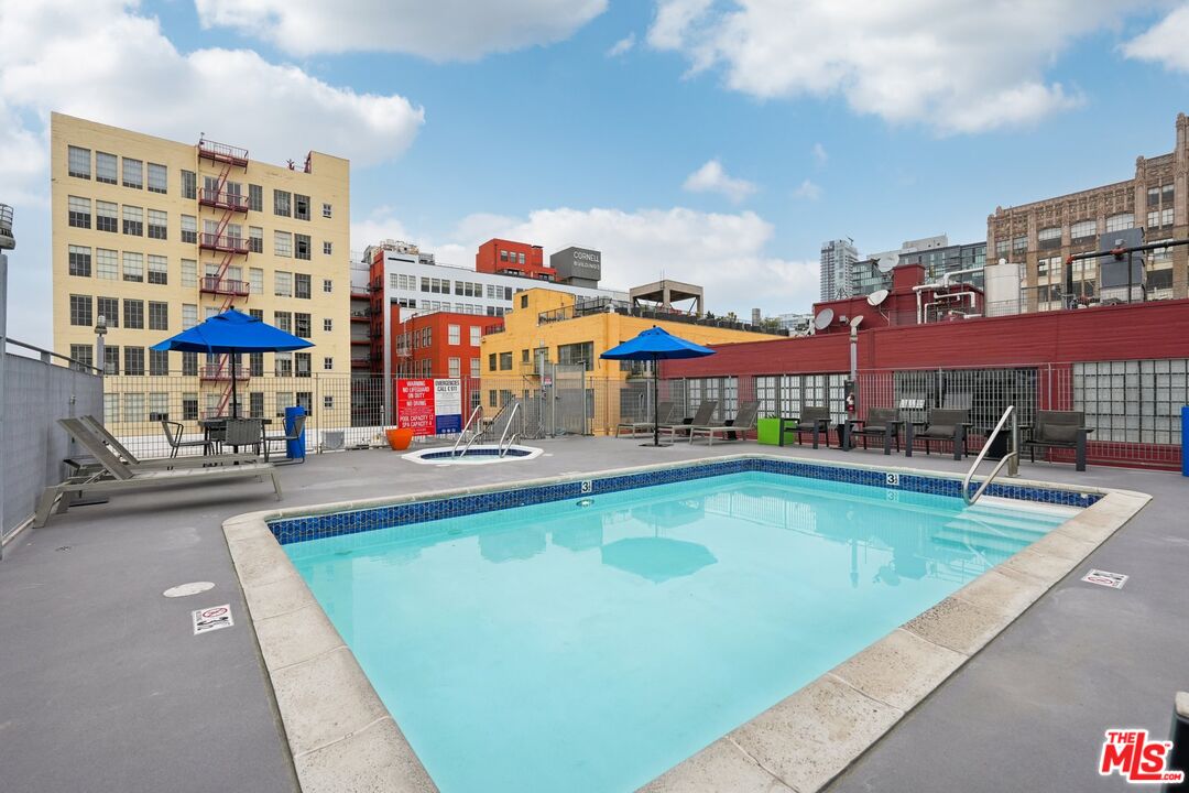 738 S Los Angeles St Unit: 302
