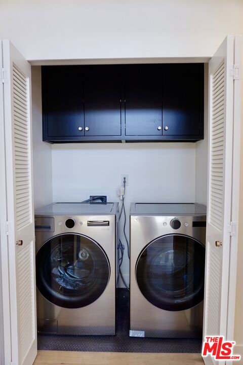 2668 Greenfield Ave