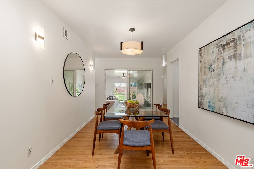 2800 Veteran Ave