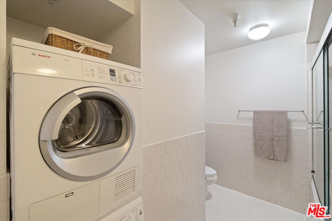 746 S Los Angeles St Unit: 403