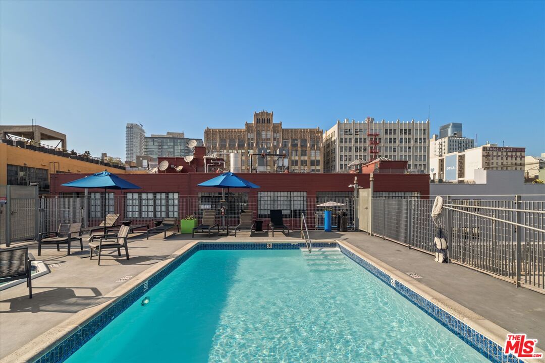 746 S Los Angeles St Unit: 403