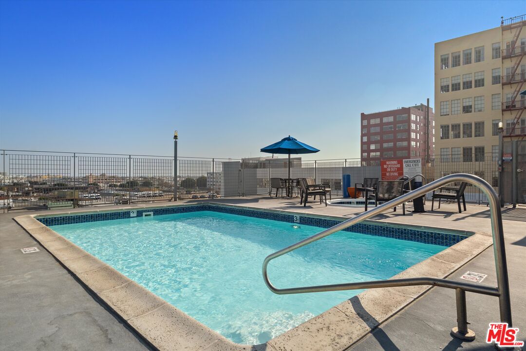 746 S Los Angeles St Unit: 403