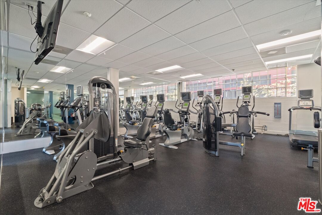 746 S Los Angeles St Unit: 403