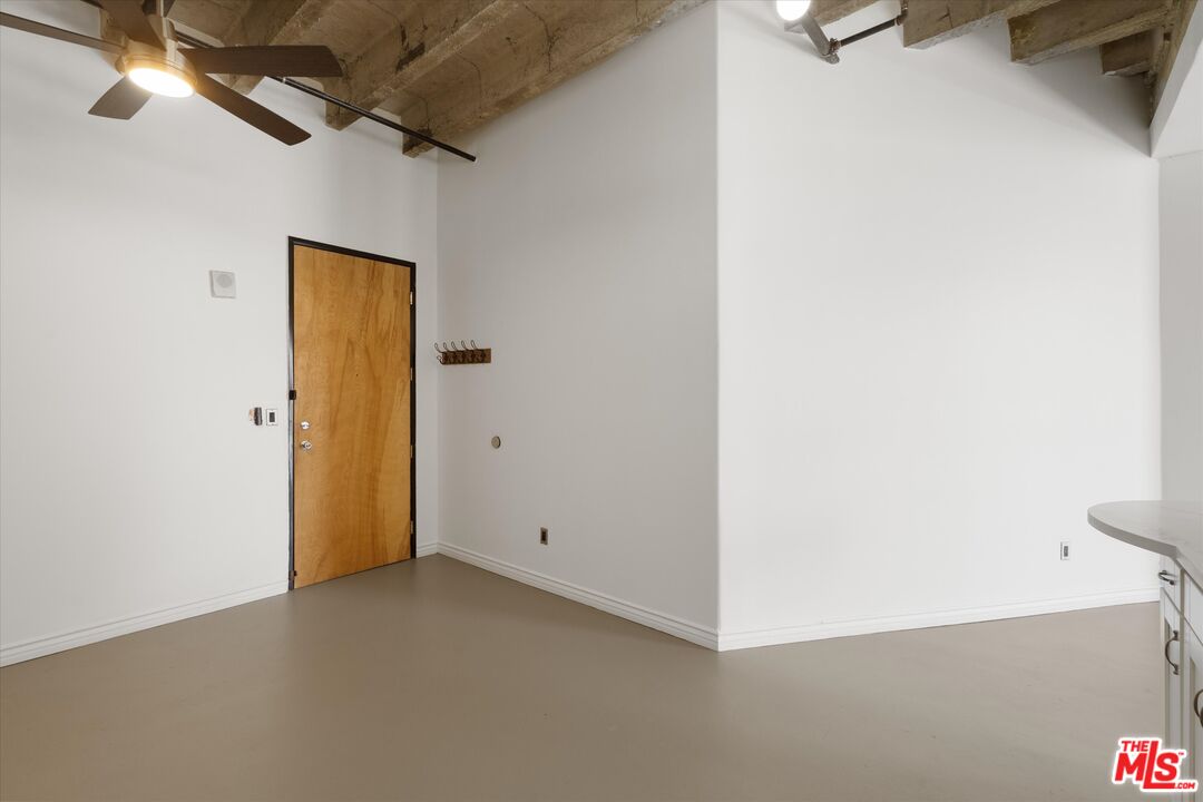 312 W 5th St Unit: 917