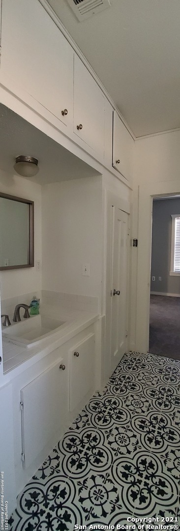 705 Carrizo