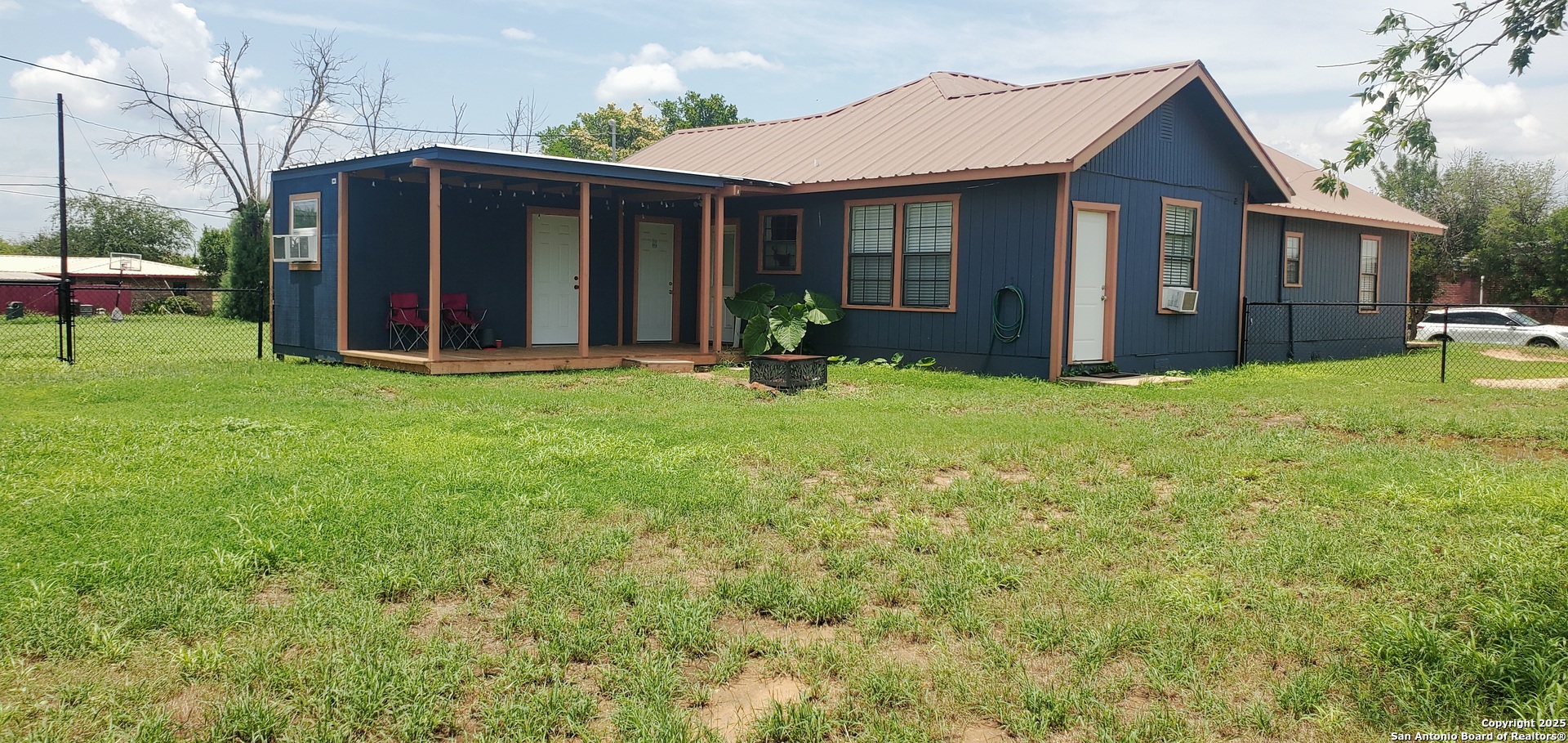 705 Carrizo