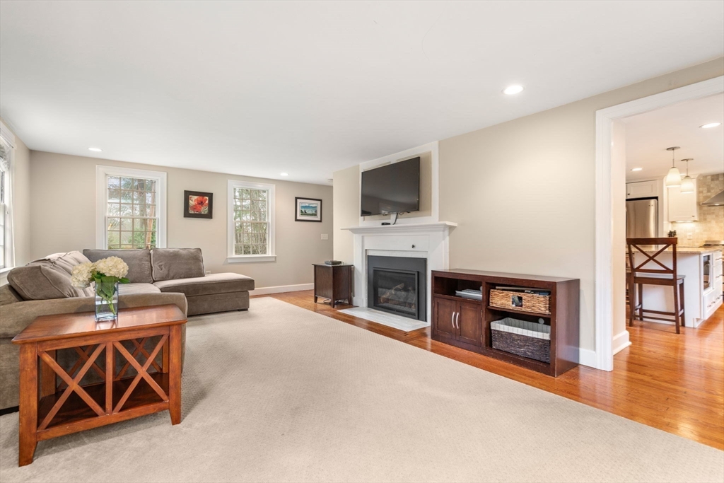12 Brewster Rd