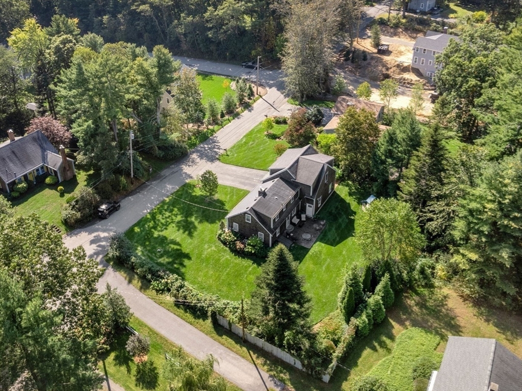 12 Brewster Rd