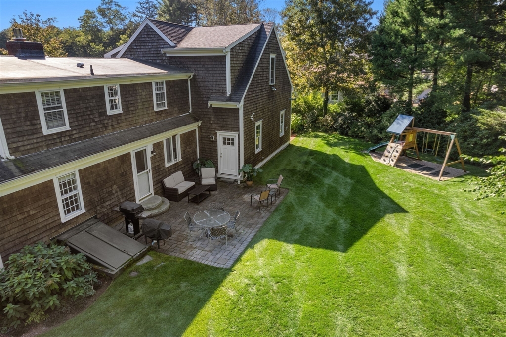 12 Brewster Rd