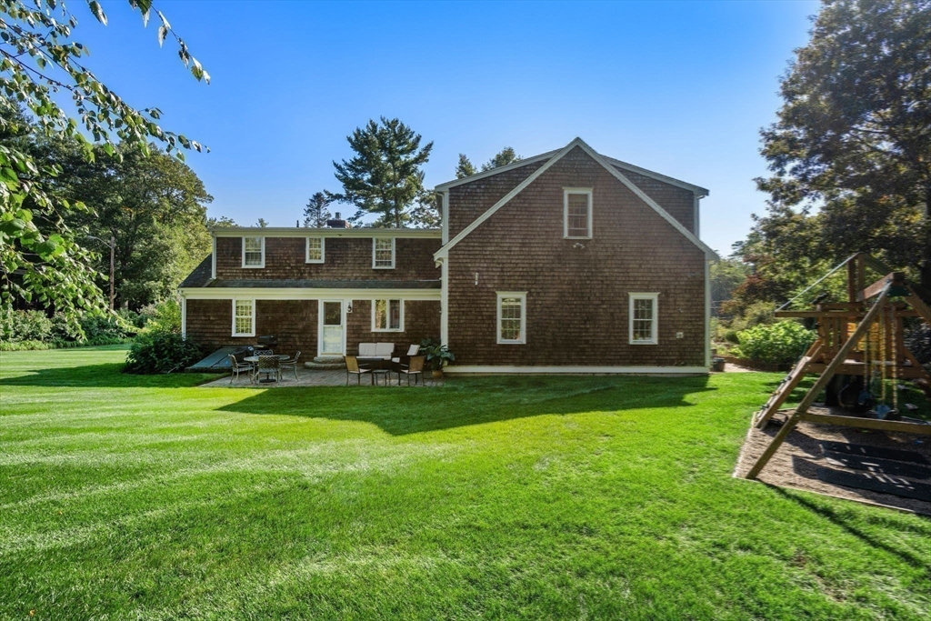 12 Brewster Rd