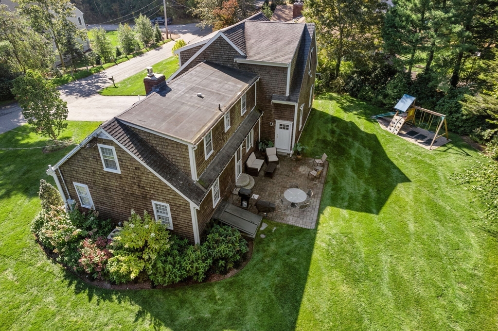 12 Brewster Rd