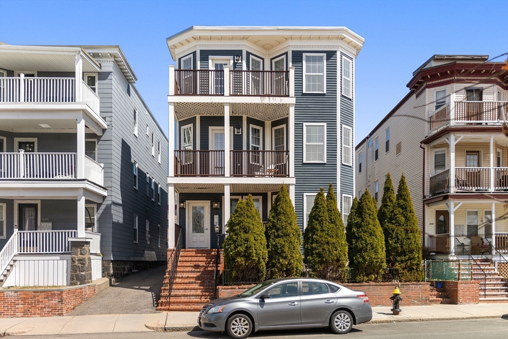 652 Adams St # 2
