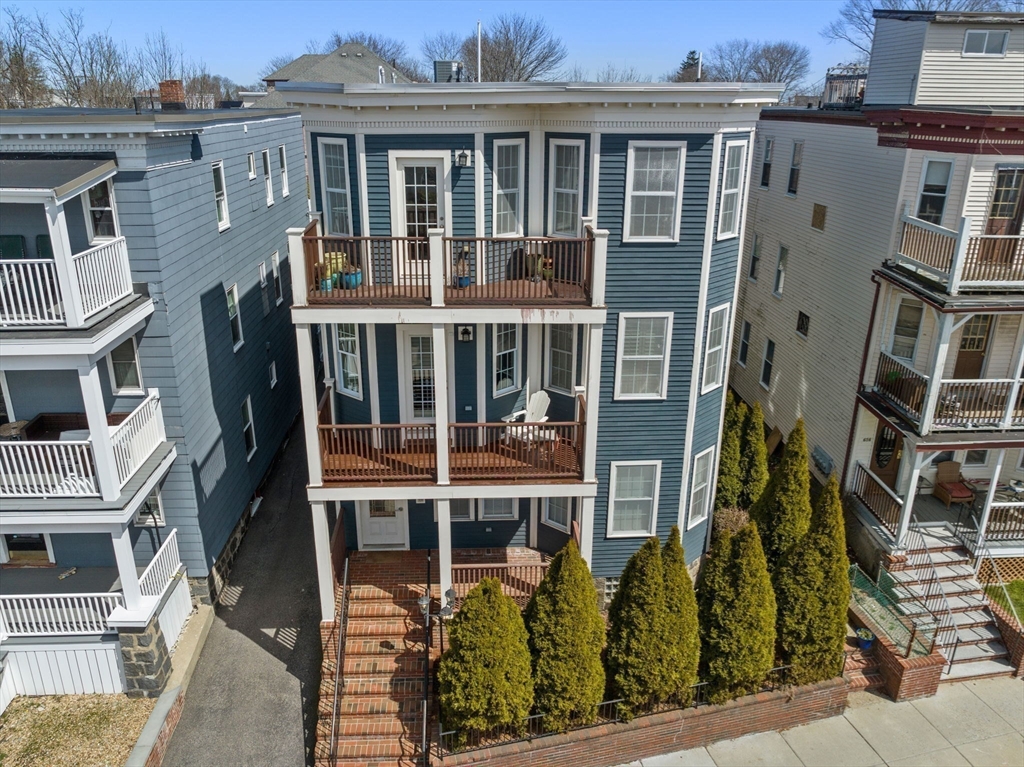 652 Adams St # 2